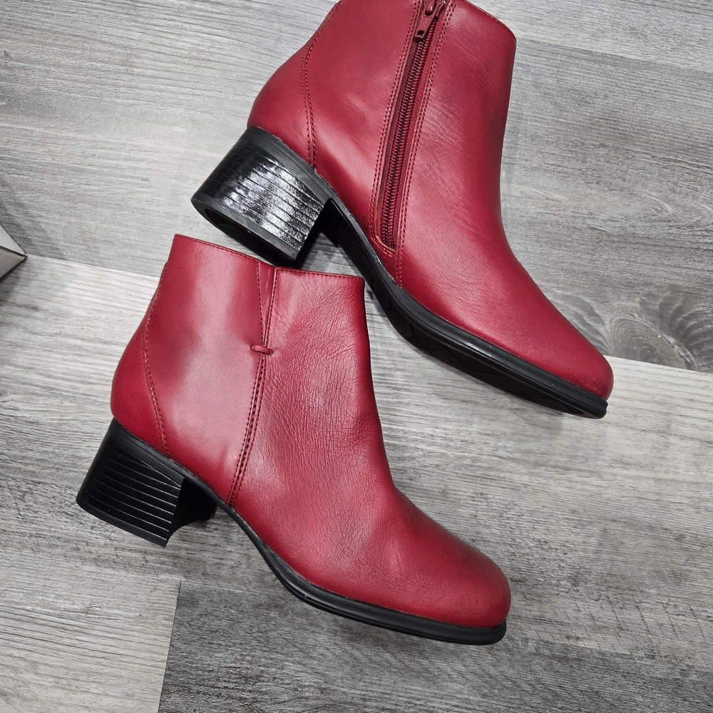 Red Leather Ankle Boots  AJ Valenci - Picture 3 of 4